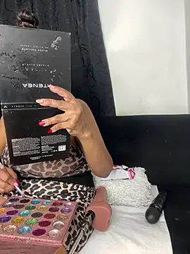 chiquimaturesexy online show from 3, 2, 2026