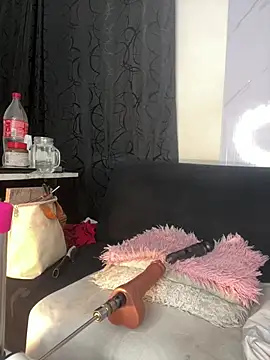 chiquimaturesexy online show from 5, 3, 2026