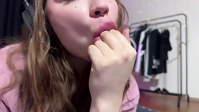 Snapshot of PaulaPratt chatting on 12, 12, 2024 PaulaPratt online show from 12, 12, 2024