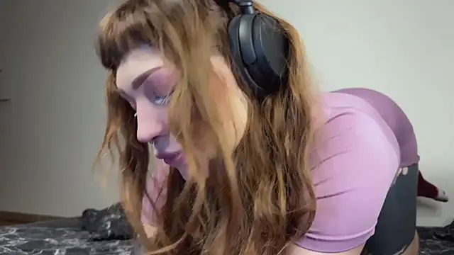 Snapshot of PaulaPratt chatting on 8, 1, 2025 PaulaPratt online show from 8, 1, 2025