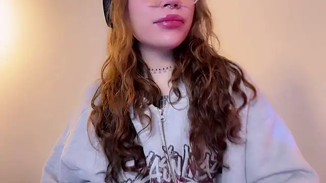 Snapshot of PaulaPratt chatting on 15, 1, 2025 PaulaPratt online show from 15, 1, 2025