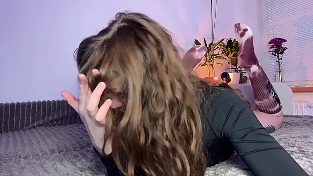 Snapshot of PaulaPratt chatting on 21, 11, 2025 PaulaPratt online show from 21, 11, 2025