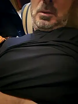 1talianBeutifulCock online show from 8, 11, 2025