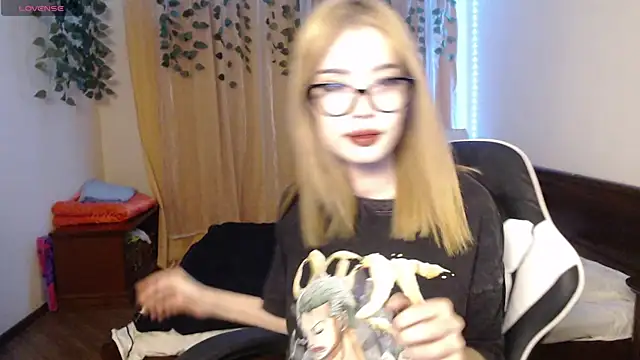 Velvetsky 1 online show from 22, 1, 2025