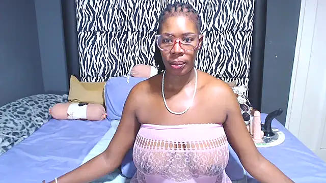 KinkyTall85 online show from 7, 3, 2025