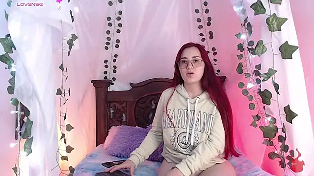 centaurigirl online show from 19, 3, 2025