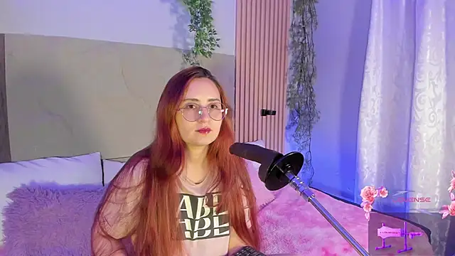 centaurigirl online show from 4, 3, 2026