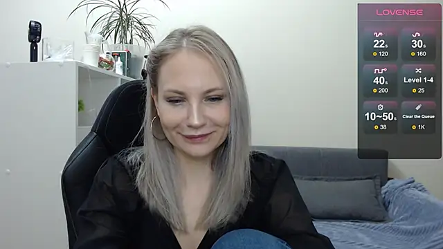 Sunny bunny6 online show from 31, 1, 2025