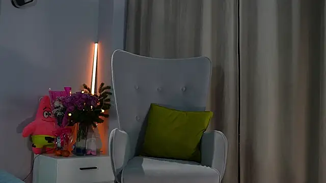 Snapshot of _Moriko_ chatting on 6, 1, 2025 Moriko online show from 6, 1, 2025