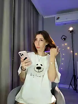 Snapshot of _Moriko_ chatting on 19, 1, 2025 Moriko online show from 19, 1, 2025