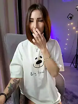 Snapshot of _Moriko_ chatting on 21, 1, 2025 Moriko online show from 21, 1, 2025