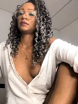 Amaliu  online show from 28, 2, 2025