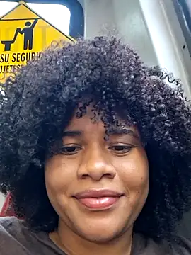 DANIELA MICHEL online show from 1, 2, 2025