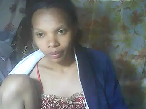 Snapshot of Antsoalie chatting on 16, 12, 2025 Antsoalie online show from 16, 12, 2025