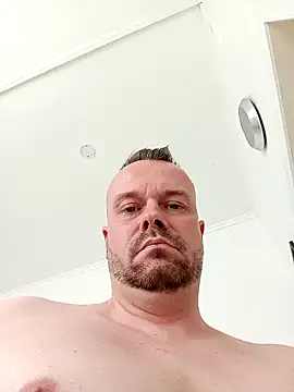 mikaaaaase online show from 22, 4, 2026