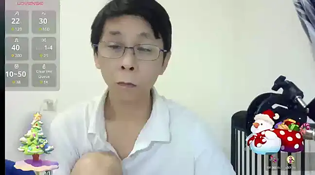 Snapshot of TGH521 chatting on 22, 12, 2024 TGH521 online show from 22, 12, 2024