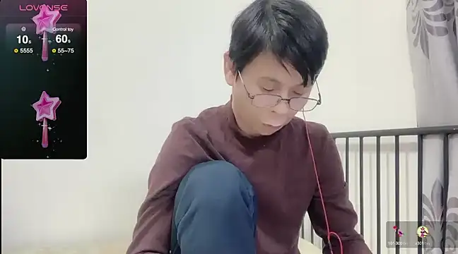 Snapshot of TGH521 chatting on 28, 12, 2024 TGH521 online show from 28, 12, 2024