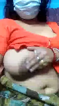 BERRY 00 online show from 2, 2, 2025