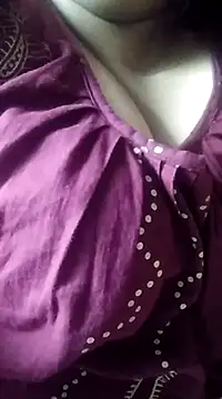 BERRY 00 online show from 17, 3, 2025