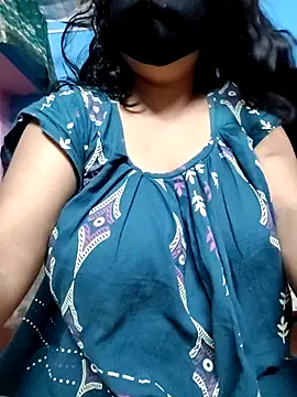 BERRY 00 online show from 3, 10, 2025