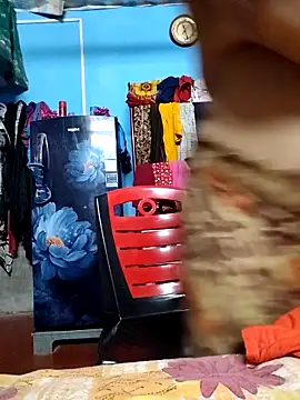 BERRY 00 online show from 31, 10, 2025