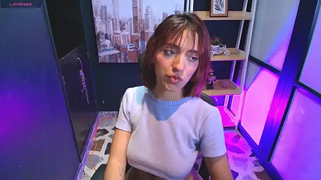 AlliceRosero online show from 2, 2, 2025