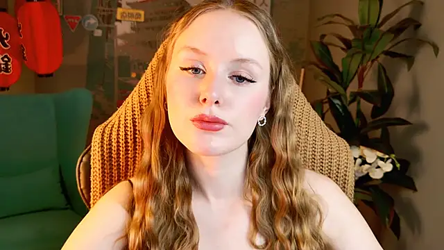 Snapshot of VivienLeeigh chatting on 15, 11, 2025 VivienLeeigh online show from 15, 11, 2025