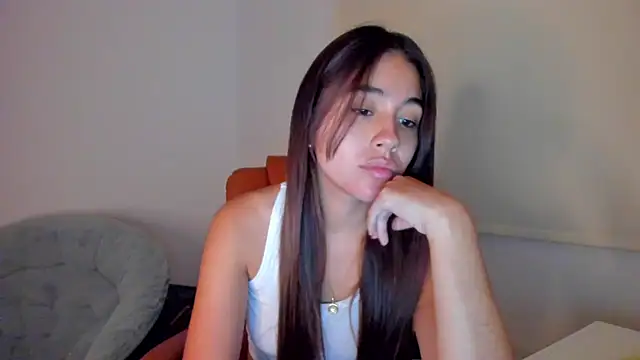 AriaMontgomery online show from 3, 2, 2025