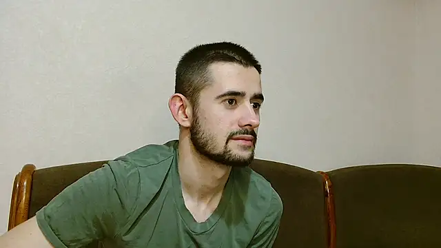 Snapshot of Sweet__Daddy chatting on 4, 3, 2025 Sweet Daddy online show from 4, 3, 2025