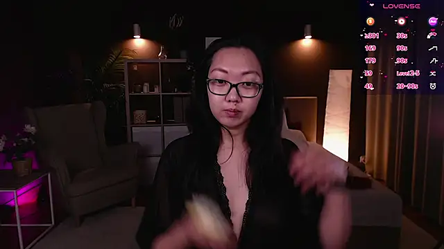 Snapshot of Marine_Vact chatting on 10, 10, 2025 Marine Vact online show from 10, 10, 2025