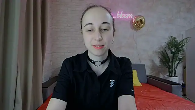 Snapshot of Anika_bloom chatting on 23, 2, 2025 Anika bloom online show from 23, 2, 2025