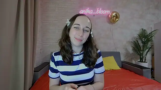 Snapshot of Anika_bloom chatting on 25, 2, 2025 Anika bloom online show from 25, 2, 2025