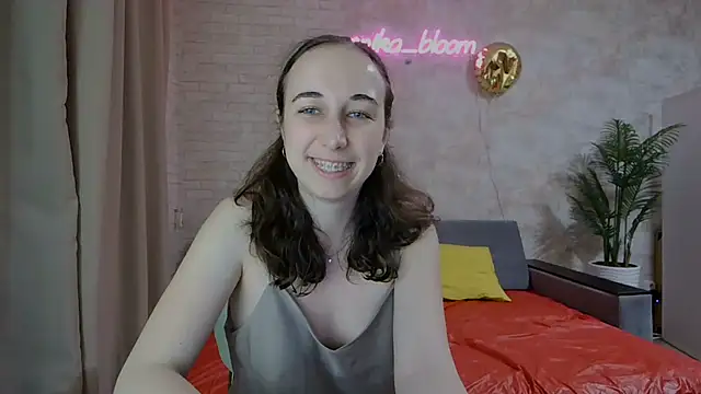 Snapshot of Anika_bloom chatting on 28, 2, 2025 Anika bloom online show from 28, 2, 2025