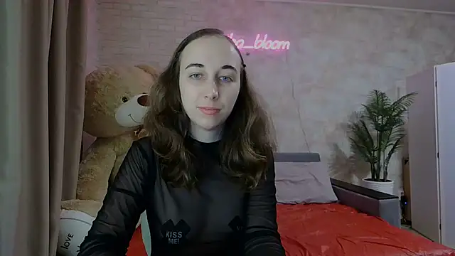 Snapshot of Anika_bloom chatting on 14, 3, 2025 Anika bloom online show from 14, 3, 2025