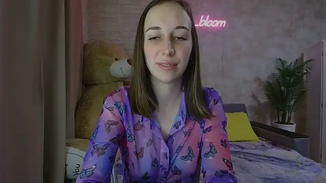 Snapshot of Anika_bloom chatting on 15, 9, 2025 Anika bloom online show from 15, 9, 2025