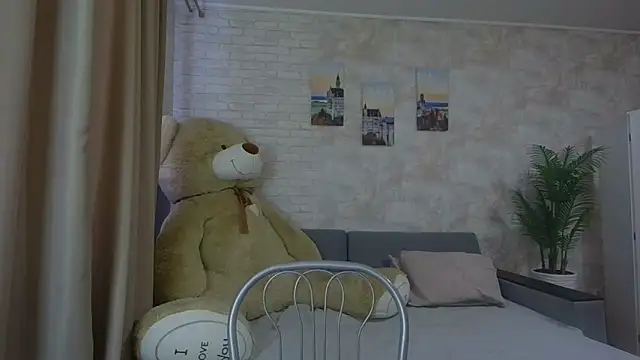 Snapshot of Anika_bloom chatting on 28, 9, 2025 Anika bloom online show from 28, 9, 2025