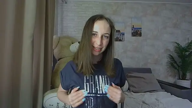 Snapshot of Anika_bloom chatting on 29, 10, 2025 Anika bloom online show from 29, 10, 2025