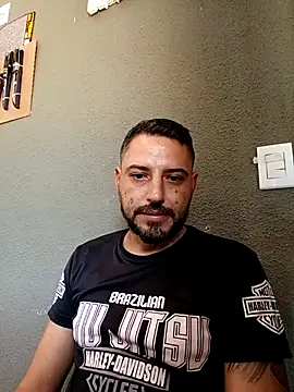 P4uzud4O online show from 17, 4, 2026