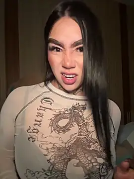 Nickiiiii online show from 3, 2, 2026