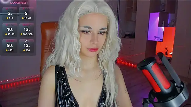 mollyposhh online show from 25, 11, 2025