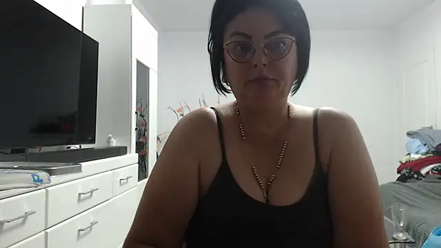 Amandamuller1982 online show from 10, 9, 2025