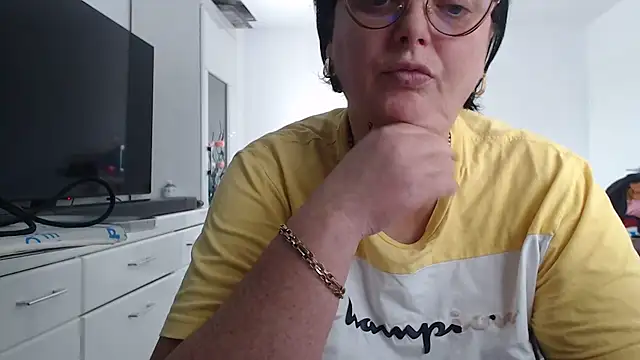 Amandamuller1982 online show from 14, 10, 2025