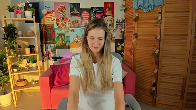 Sharon Evansi online show from 7, 12, 2024