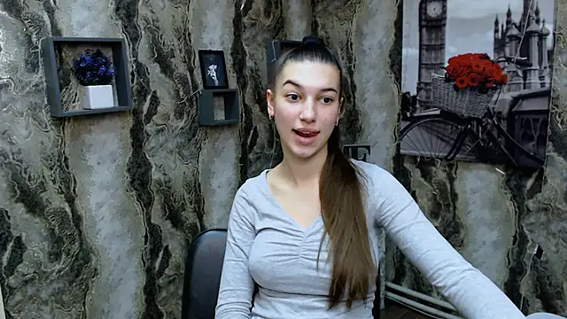 KarolinaRosse  online show from 17, 1, 2025