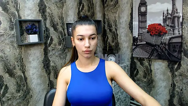 KarolinaRosse  online show from 21, 1, 2025