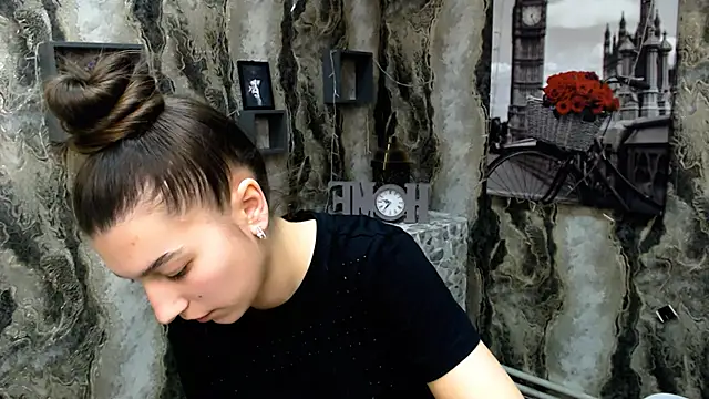 KarolinaRosse  online show from 7, 2, 2025