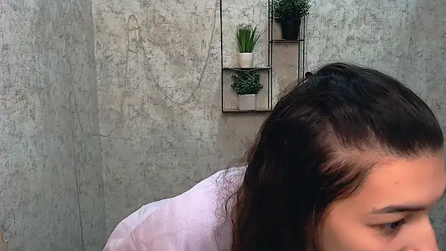 KarolinaRosse  online show from 26, 2, 2025