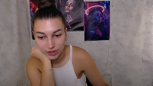 KarolinaRosse  online show from 20, 9, 2025