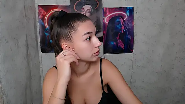 KarolinaRosse  online show from 26, 9, 2025