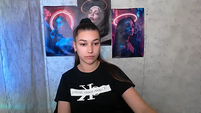 KarolinaRosse  online show from 14, 10, 2025